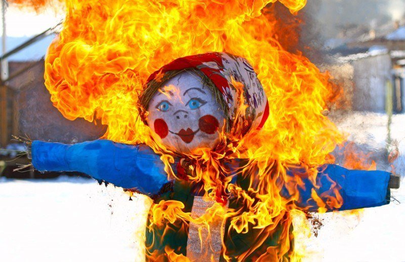 Астанавитесь*! Кременчужане ежегодно на Масленицу жгут не того Астанавитесь*! Кременчужане ежегодно на Масленицу жгут не того