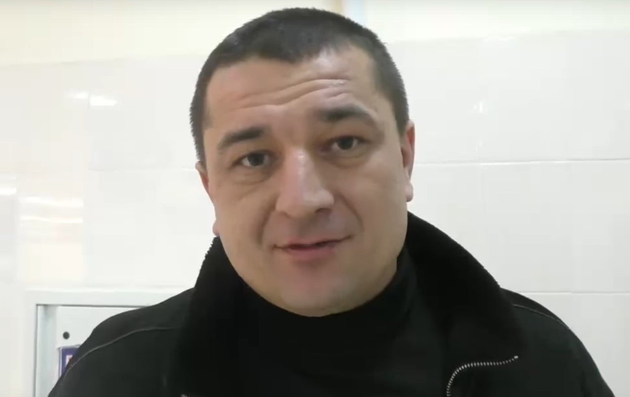 Що там у сусідів: полтавчани роздають хліб та макарони бабцям... і не лише бабцям Що там у сусідів: полтавчани роздають хліб та макарони бабцям... і не лише бабцям