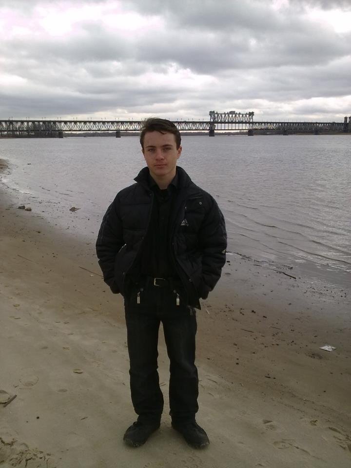 Випускнику ВПУ№7, який отримав поранення під Авдіївкою, збирають допомогу Випускнику ВПУ№7, який отримав поранення під Авдіївкою, збирають допомогу