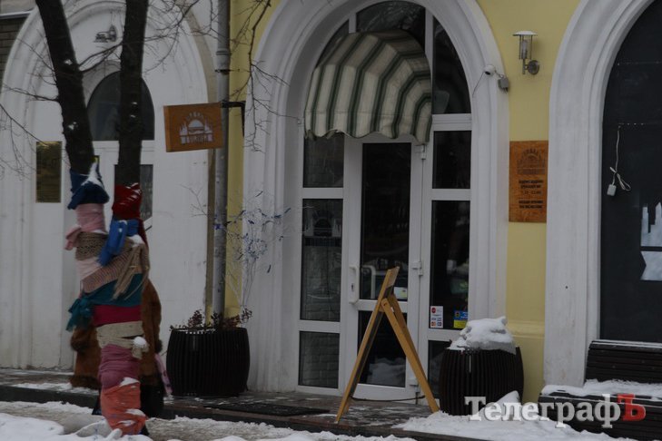 Чому Кременчук такий депресивний: погляд художника на кременчуцьку рекламу Чому Кременчук такий депресивний: погляд художника на кременчуцьку рекламу