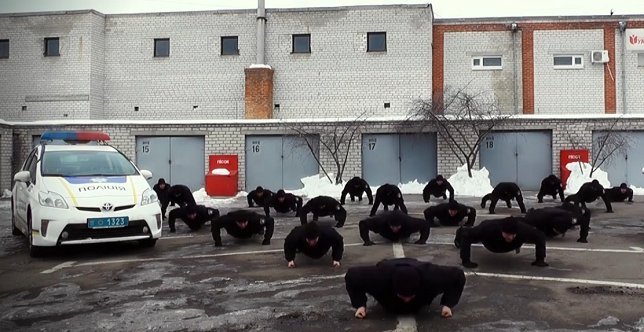 Малецкий отказался отжиматься 22 раза на камеру Малецкий отказался отжиматься 22 раза на камеру