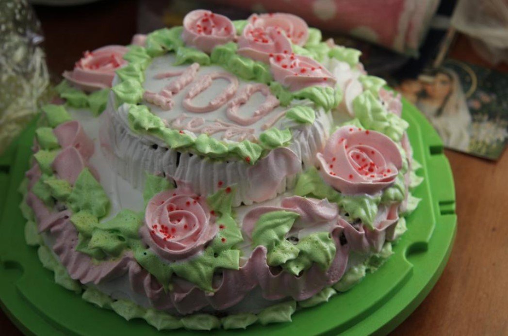 Секрет довголіття від бабці мера: Ганна Малецька відсвяткувала 100-річний ювілей Секрет довголіття від бабці мера: Ганна Малецька відсвяткувала 100-річний ювілей