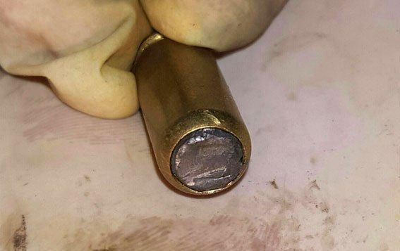 На Полтавщине задержали вооруженных преступников, которые избивали и грабили людей На Полтавщине задержали вооруженных преступников, которые избивали и грабили людей