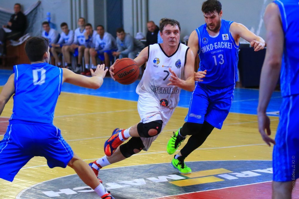 Кременчуцькі «слони» поступаються «Будівельнику» Кременчуцькі «слони» поступаються «Будівельнику»