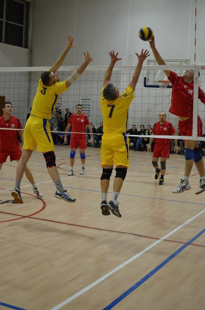 Пекельна битва волейбольних команд в «Нафтохіміку» Пекельна битва волейбольних команд в «Нафтохіміку»