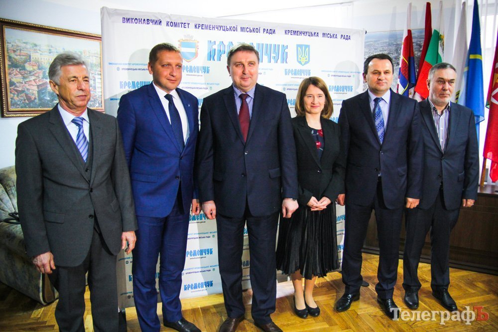 Kocham Krzemienczuk: Польський Генконсул не проти провести відпустку на кременчуцькому пляжі Kocham Krzemienczuk: Польський Генконсул не проти провести відпустку на кременчуцькому пляжі