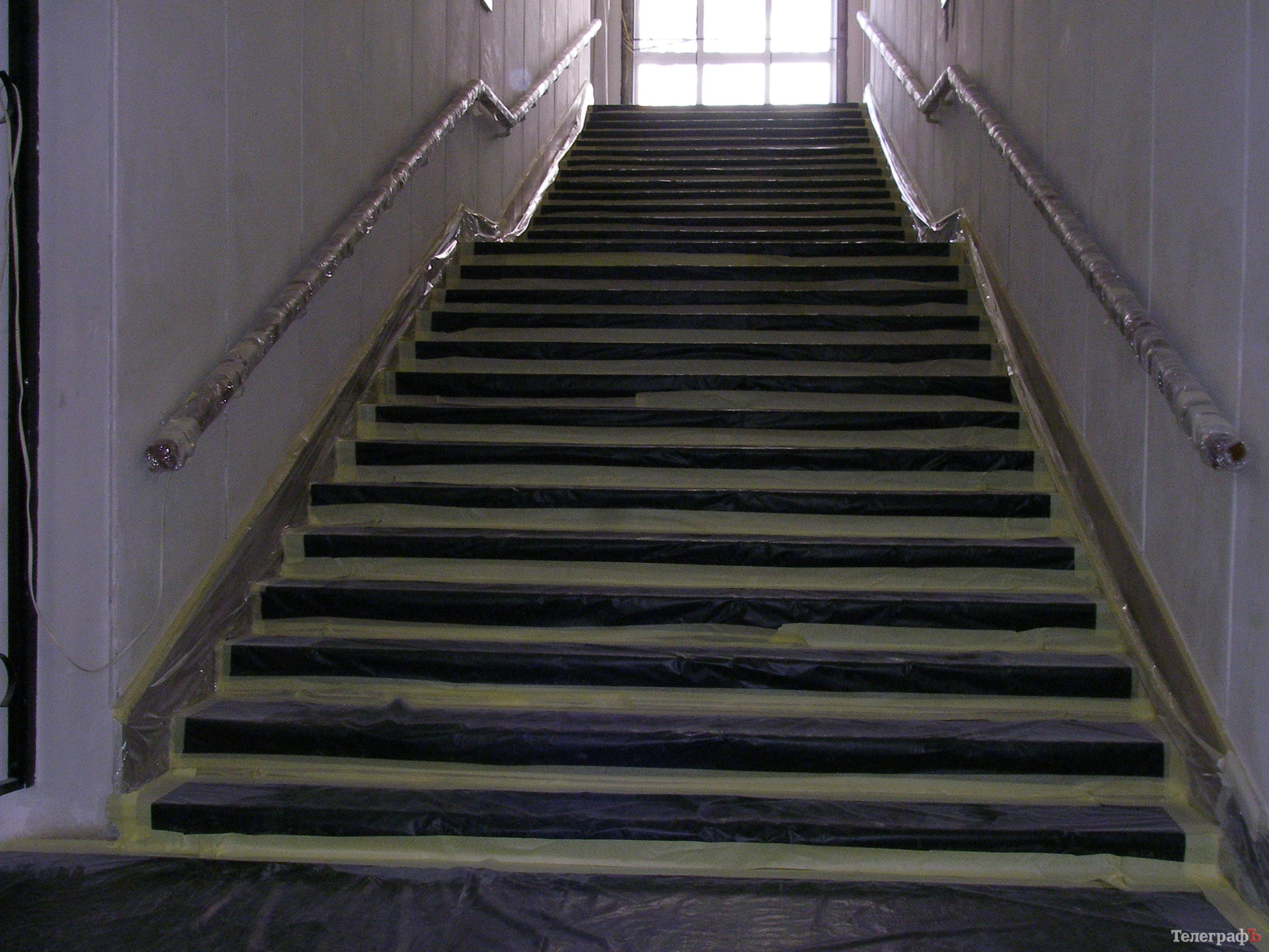 Ремонтні роботи у Кременчуцькому краєзнавчому музеї призупинені на невизначений термін Ремонтні роботи у Кременчуцькому краєзнавчому музеї призупинені на невизначений термін