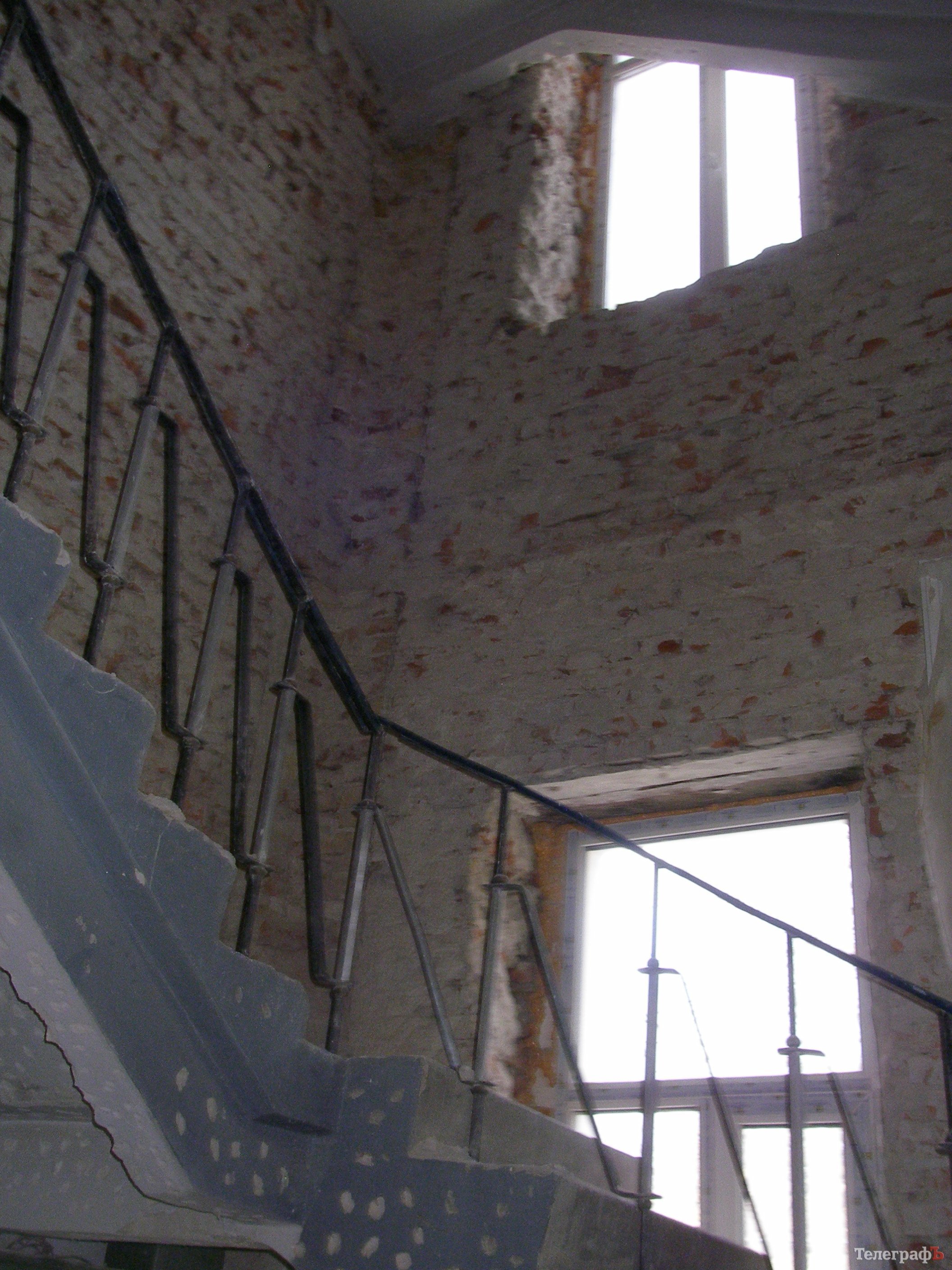 Ремонтні роботи у Кременчуцькому краєзнавчому музеї призупинені на невизначений термін Ремонтні роботи у Кременчуцькому краєзнавчому музеї призупинені на невизначений термін