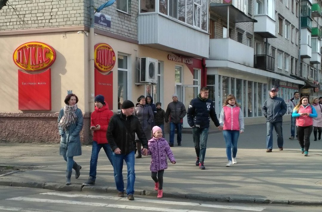 «Як поборем воріженьків – не буде в нас лиха»: Національна гвардія пройшла маршем у Кременчуці «Як поборем воріженьків – не буде в нас лиха»: Національна гвардія пройшла маршем у Кременчуці