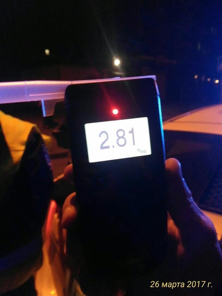 В Кременчуге пьяный водитель врезался в Lexus В Кременчуге пьяный водитель врезался в Lexus