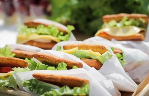 Фаст-фуд, крафтове пиво, писанки та картон: де кременчужанам пофестивалити у квітні Фаст-фуд, крафтове пиво, писанки та картон: де кременчужанам пофестивалити у квітні