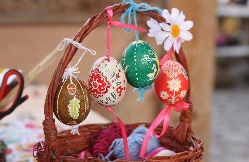 Фаст-фуд, крафтове пиво, писанки та картон: де кременчужанам пофестивалити у квітні Фаст-фуд, крафтове пиво, писанки та картон: де кременчужанам пофестивалити у квітні