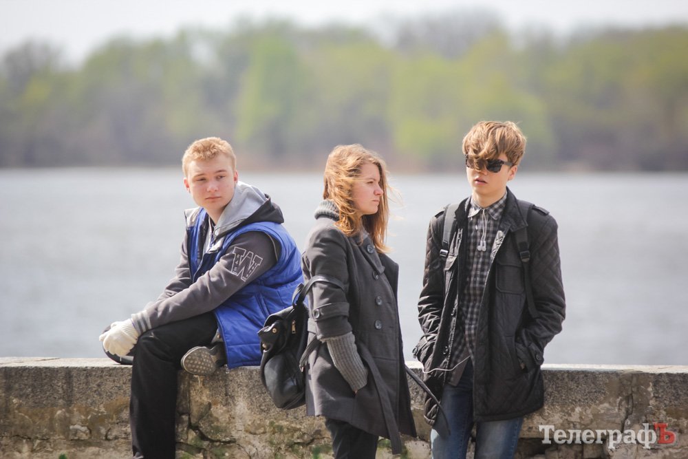 Кременчугская молодежь вычистила 3 городских парка Кременчугская молодежь вычистила 3 городских парка