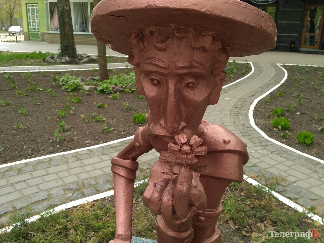 У Кременчуці відновили скульптуру Дон Кіхота У Кременчуці відновили скульптуру Дон Кіхота