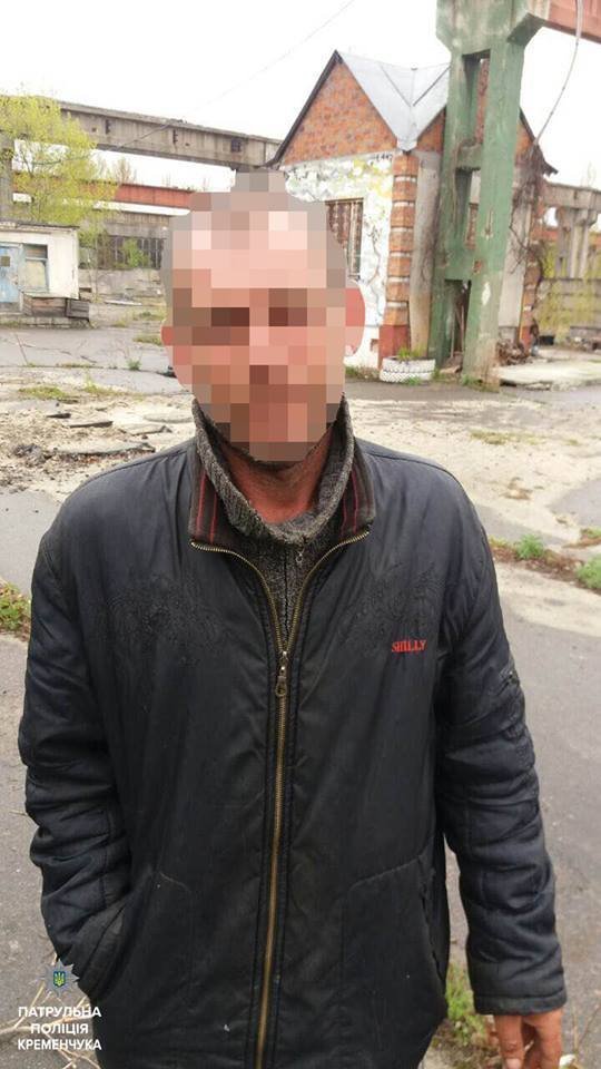 В Кременчуге пара снимала замки с офисов, чтобы сдать их на металлолом В Кременчуге пара снимала замки с офисов, чтобы сдать их на металлолом