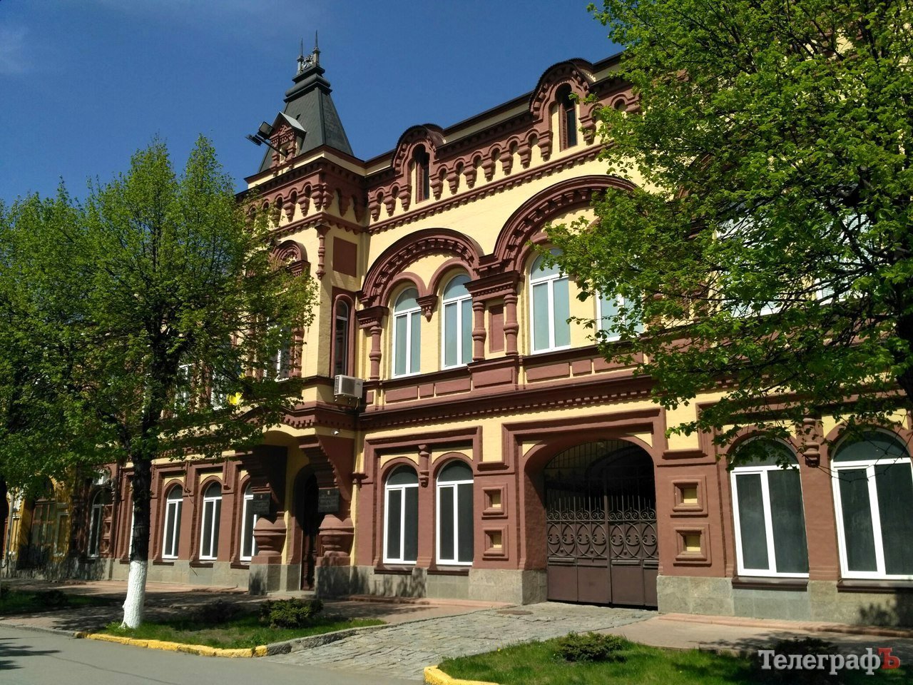 Тур вихідного дня до «маленького Парижа» у центрі України - Кропивницького Тур вихідного дня до «маленького Парижа» у центрі України - Кропивницького
