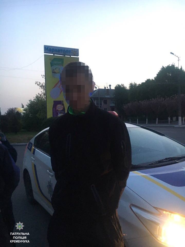 Кременчугские патрульные поймали воров с полными сумками техники Кременчугские патрульные поймали воров с полными сумками техники