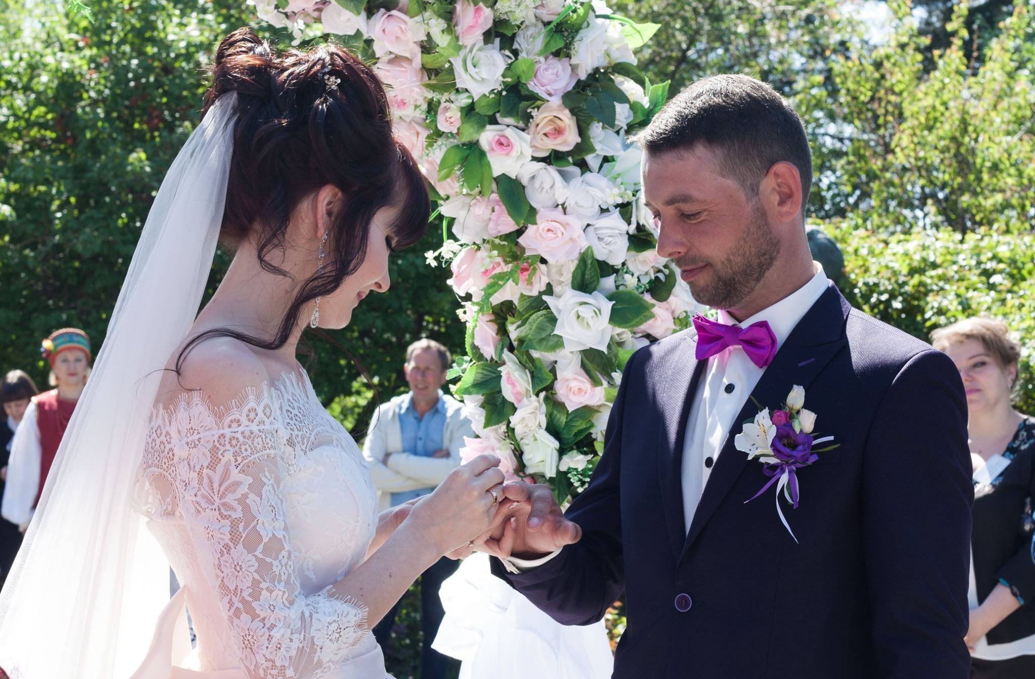 Парни, берегитесь: в Полтаве впервые расписали пару за сутки Парни, берегитесь: в Полтаве впервые расписали пару за сутки