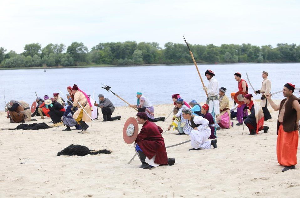 «Hej, hej, hej sokoly»: у Кременчуці 80-тисячне польсько-козацьке військо розбило 200-тисячну турецьку армію «Hej, hej, hej sokoly»: у Кременчуці 80-тисячне польсько-козацьке військо розбило 200-тисячну турецьку армію