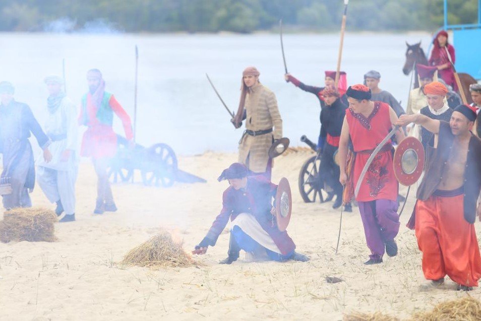 «Hej, hej, hej sokoly»: у Кременчуці 80-тисячне польсько-козацьке військо розбило 200-тисячну турецьку армію «Hej, hej, hej sokoly»: у Кременчуці 80-тисячне польсько-козацьке військо розбило 200-тисячну турецьку армію