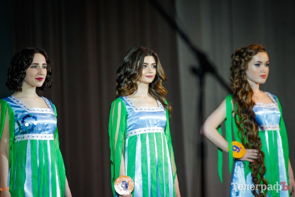 Красота спасёт мир: в Кременчуге выбрали «Королеву КрНУ - 2017» Красота спасёт мир: в Кременчуге выбрали «Королеву КрНУ - 2017»