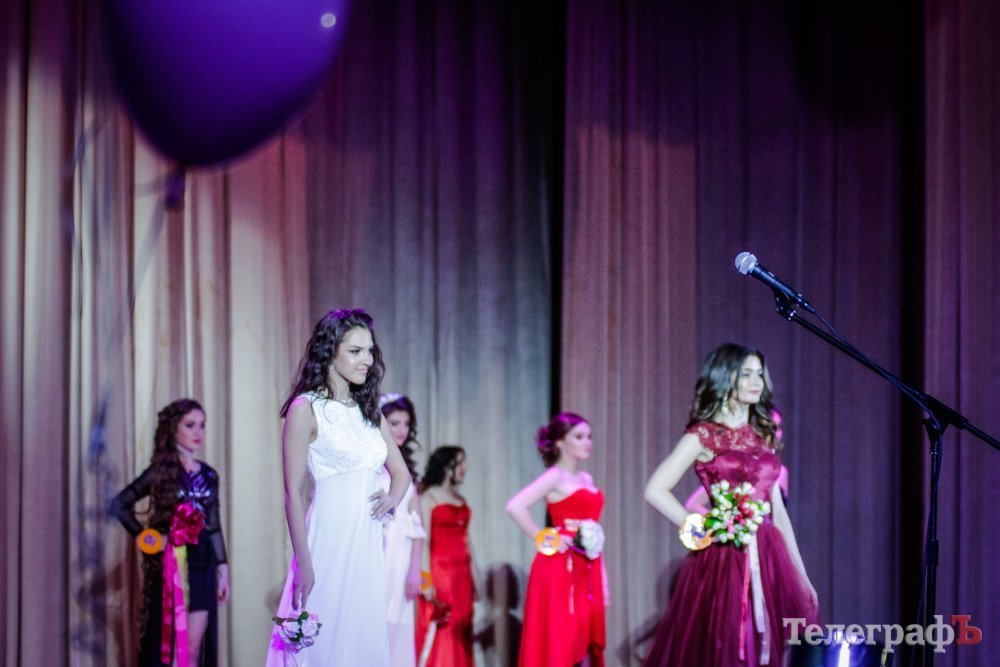 Красота спасёт мир: в Кременчуге выбрали «Королеву КрНУ - 2017» Красота спасёт мир: в Кременчуге выбрали «Королеву КрНУ - 2017»