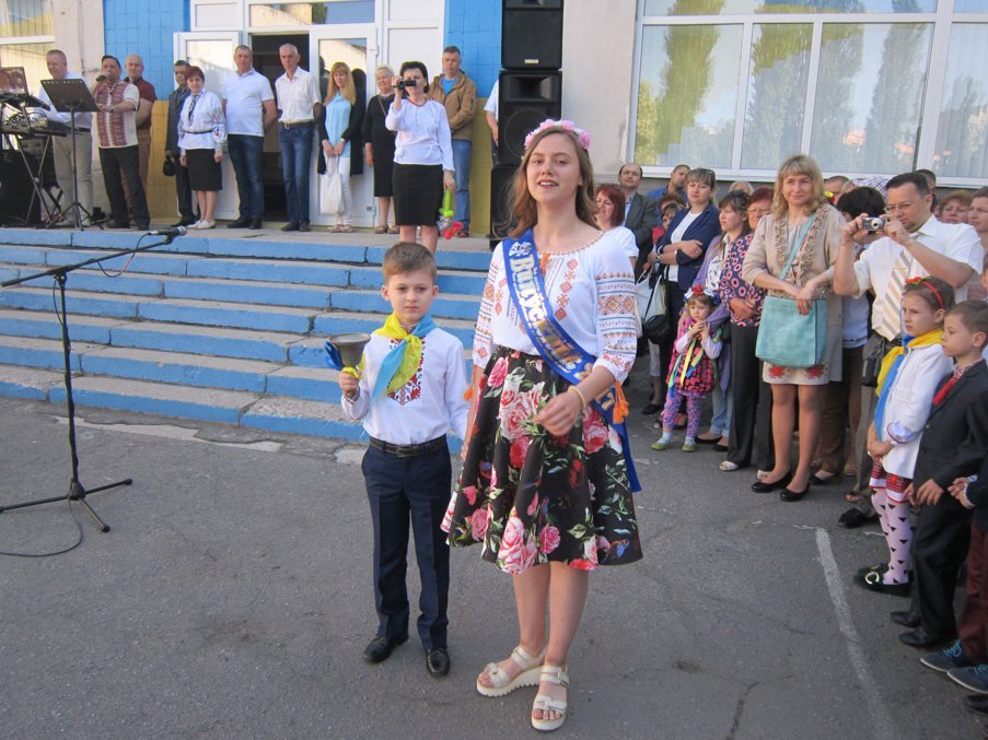 Последний звонок в Кременчуге. Присылайте фотки! Последний звонок в Кременчуге. Присылайте фотки!