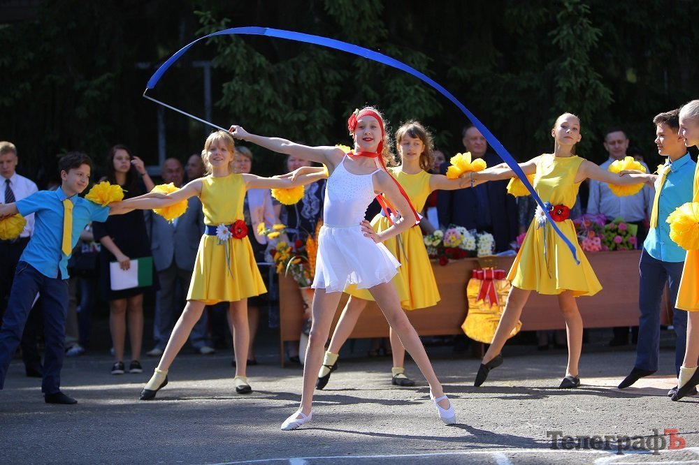 Последний звонок в Кременчуге. Присылайте фотки! Последний звонок в Кременчуге. Присылайте фотки!