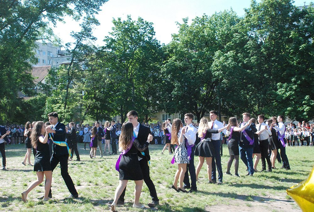 Последний звонок в Кременчуге. Присылайте фотки! Последний звонок в Кременчуге. Присылайте фотки!