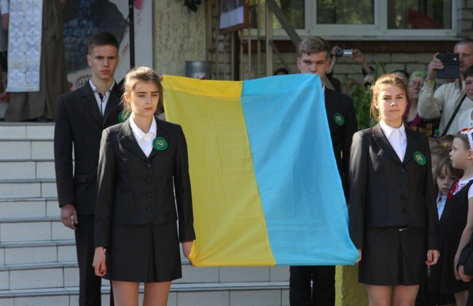 Последний звонок в Кременчуге. Присылайте фотки! Последний звонок в Кременчуге. Присылайте фотки!