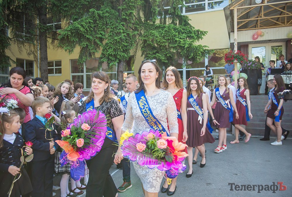 Последний звонок в Кременчуге. Присылайте фотки! Последний звонок в Кременчуге. Присылайте фотки!