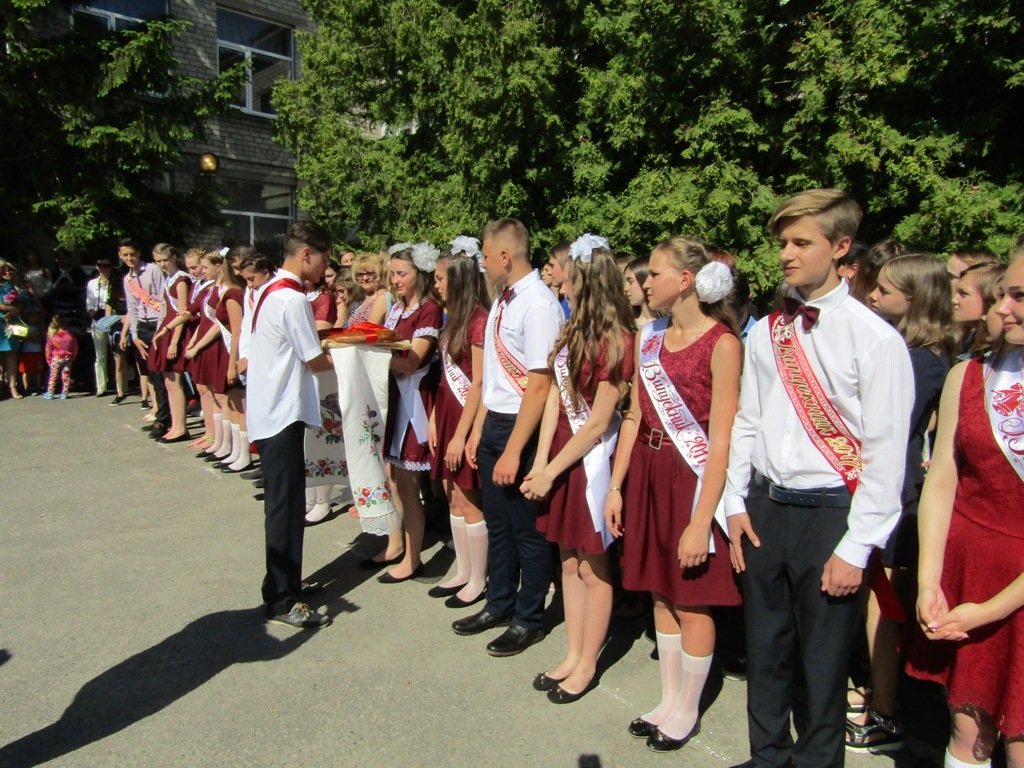 Последний звонок в Кременчуге. Присылайте фотки! Последний звонок в Кременчуге. Присылайте фотки!