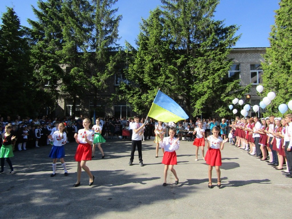Последний звонок в Кременчуге. Присылайте фотки! Последний звонок в Кременчуге. Присылайте фотки!