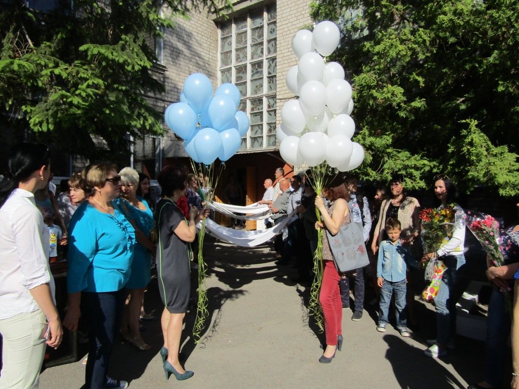 Последний звонок в Кременчуге. Присылайте фотки! Последний звонок в Кременчуге. Присылайте фотки!