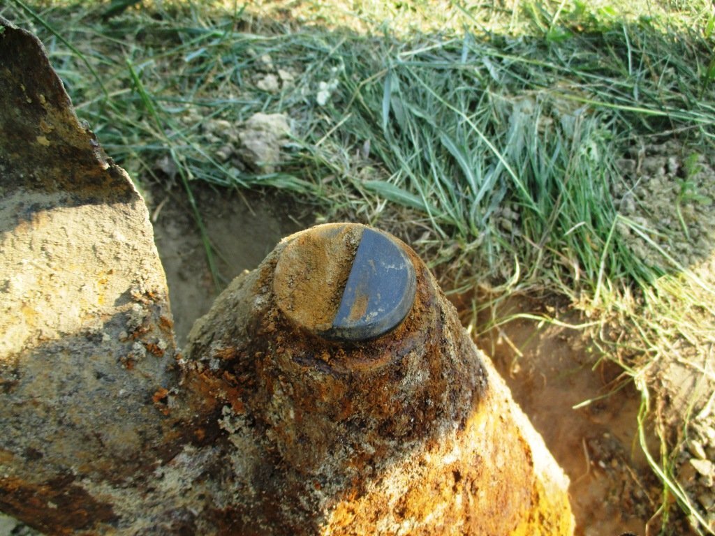 Под Кременчугом нашли 100-килограммовую авиационную бомбу Под Кременчугом нашли 100-килограммовую авиационную бомбу