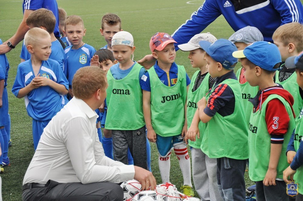 Кременчуцькі футболісти завершили сезон на «мажорній ноті» Кременчуцькі футболісти завершили сезон на «мажорній ноті»