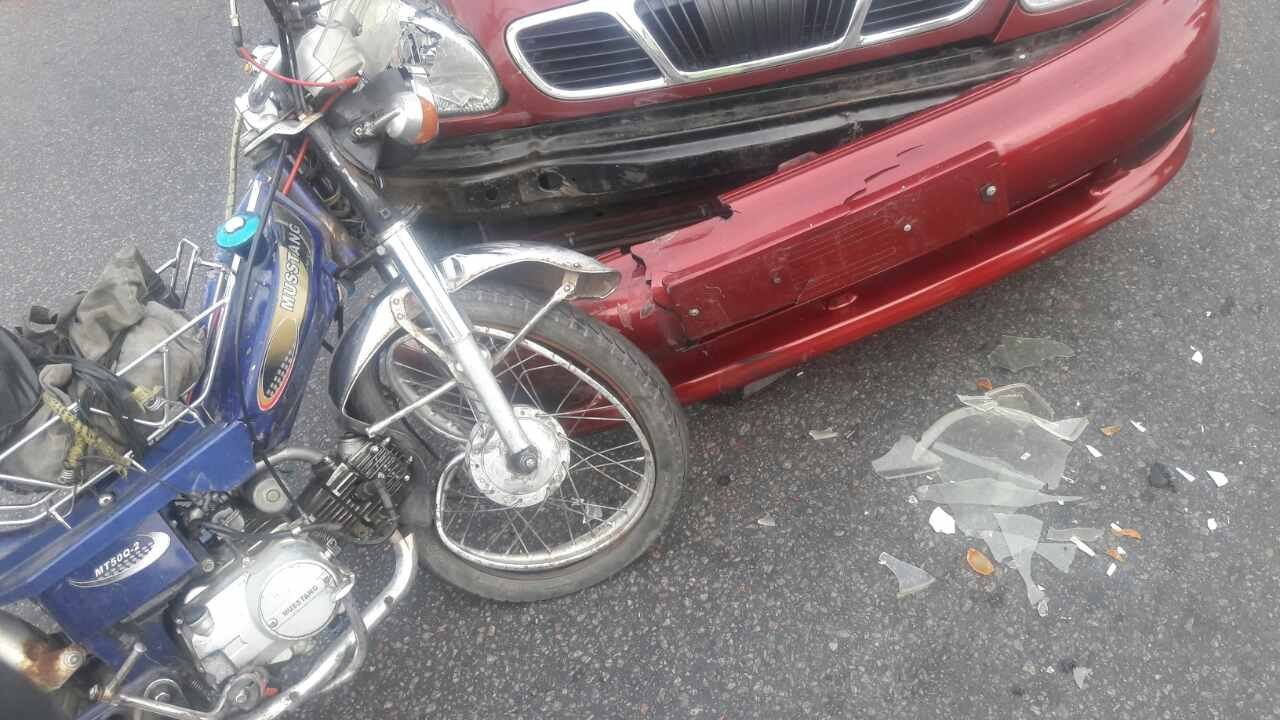 В Кременчуге Lanos сбил пенсионеров на мопеде В Кременчуге Lanos сбил пенсионеров на мопеде