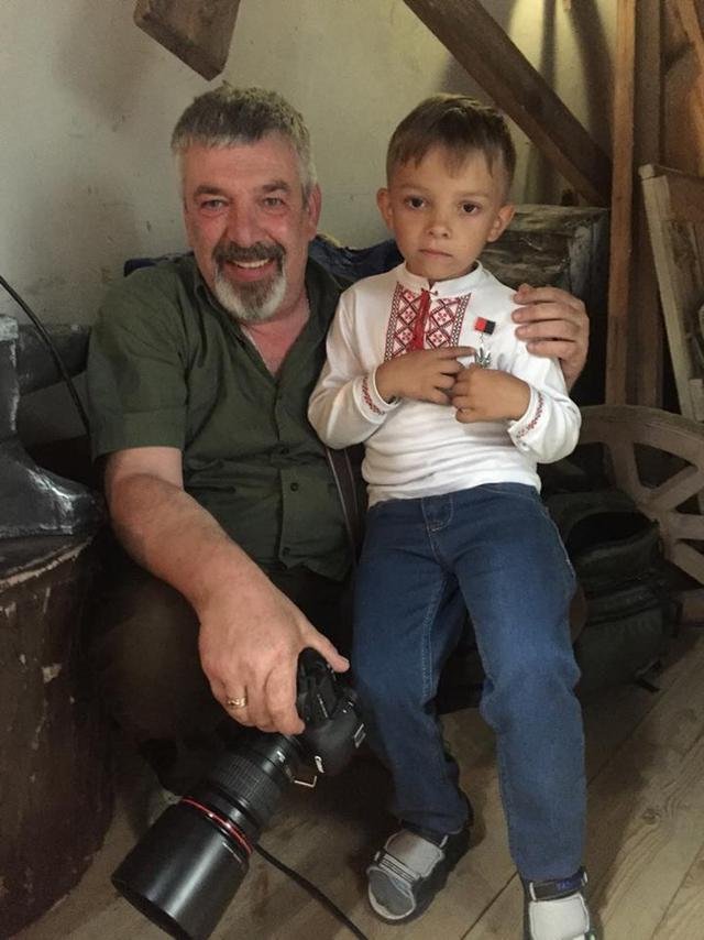 «Коли виросту, стану солдатом, як мама»: орден за загиблу маму вручили п'ятирічному Тимофію «Коли виросту, стану солдатом, як мама»: орден за загиблу маму вручили п'ятирічному Тимофію