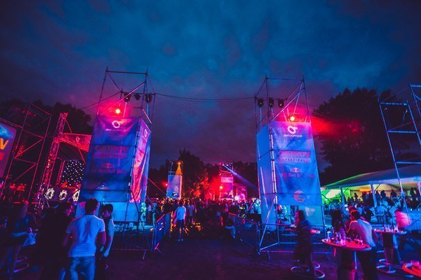 Вейпи, лицарі та джаз: де кременчужанам пофестивалити до кінця червня Вейпи, лицарі та джаз: де кременчужанам пофестивалити до кінця червня