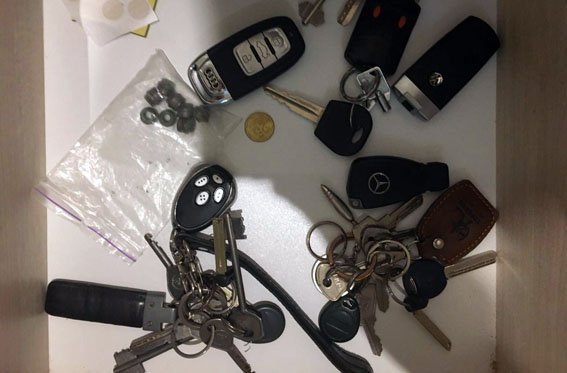 «Нерастаможенные авто недорого»: задержаны серийные угонщики с Полтавщины «Нерастаможенные авто недорого»: задержаны серийные угонщики с Полтавщины