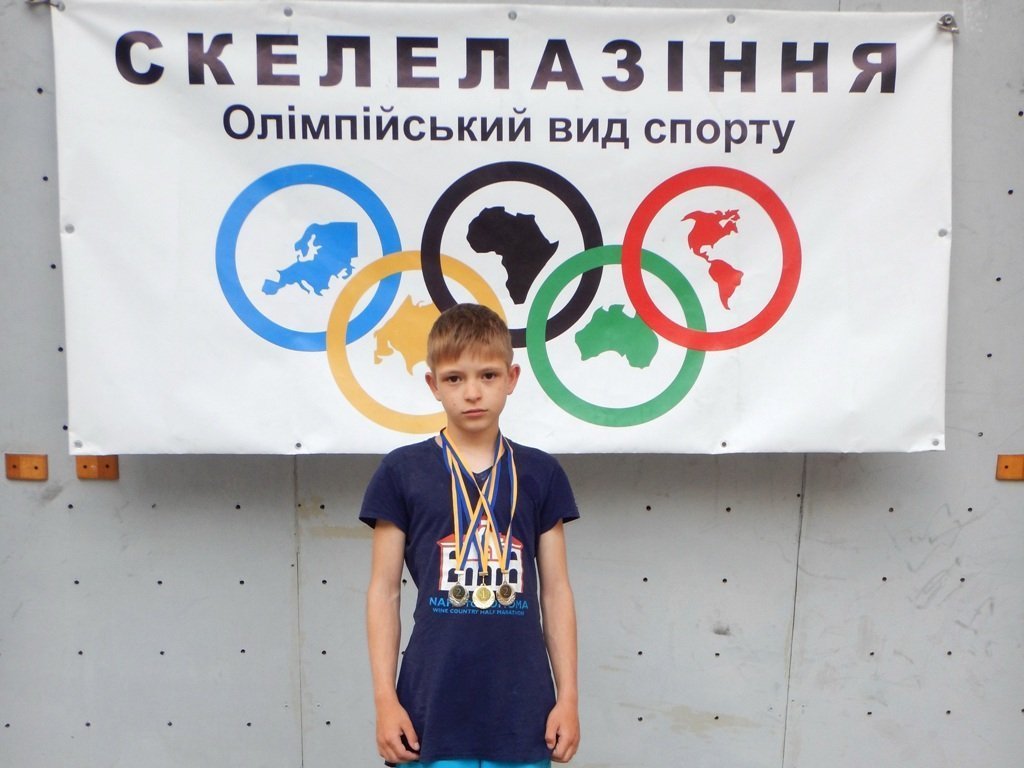 Спайдермен з Донецька підкорює стіни Кременчука Спайдермен з Донецька підкорює стіни Кременчука