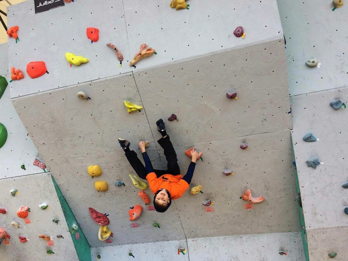 Спайдермен з Донецька підкорює стіни Кременчука Спайдермен з Донецька підкорює стіни Кременчука