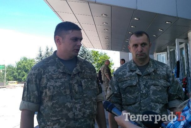 «Синочку, куди ж я без тебе»: у Кременчуці попрощалися з бійцем 107 полку «Синочку, куди ж я без тебе»: у Кременчуці попрощалися з бійцем 107 полку