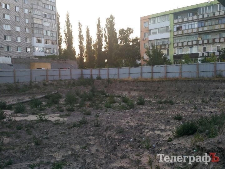 Будівництво 12-поверхівки: кременчужани подали до суду на управління містобудування та архітектури Будівництво 12-поверхівки: кременчужани подали до суду на управління містобудування та архітектури