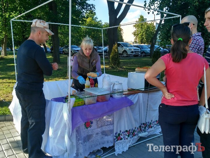 Як армія вболівальників «Кременя» поїхала до Черкас на перший бій Як армія вболівальників «Кременя» поїхала до Черкас на перший бій