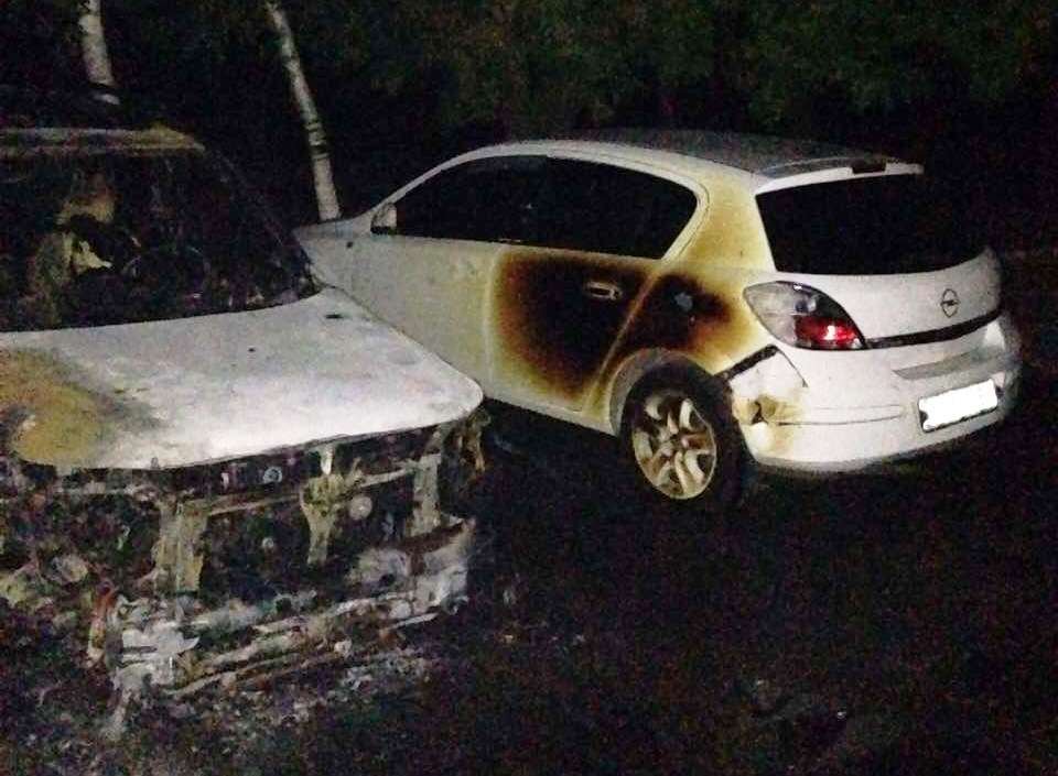 В Кременчуге на Раковке горел Subaru Forester В Кременчуге на Раковке горел Subaru Forester