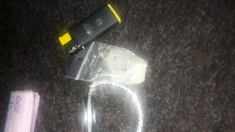 Кременчугские патрульные задержали водителя с полной сумкой наркотиков и пистолетом Кременчугские патрульные задержали водителя с полной сумкой наркотиков и пистолетом