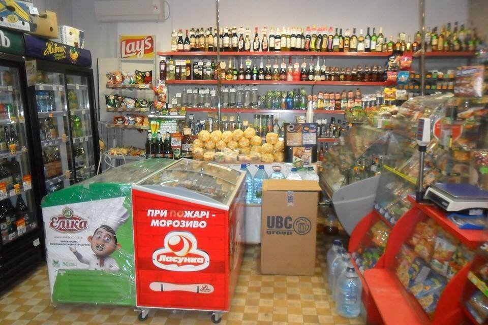 Прошел «сквозь стену»: кременчужанин ночью залез в магазин чтобы украсть деньги и сигареты Прошел «сквозь стену»: кременчужанин ночью залез в магазин чтобы украсть деньги и сигареты