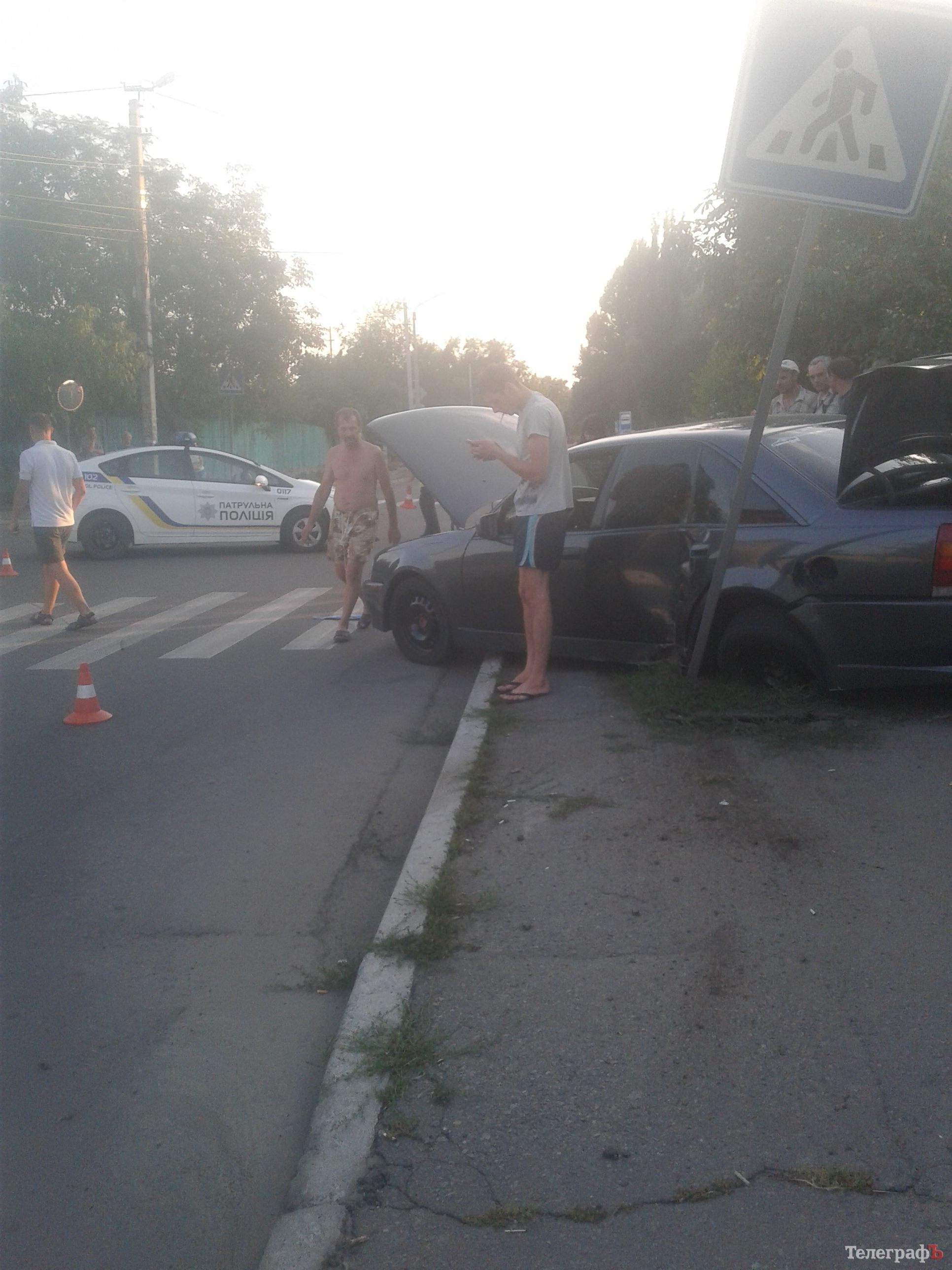 В Кременчуге патрульные попали в ДТП: разбили Prius В Кременчуге патрульные попали в ДТП: разбили Prius