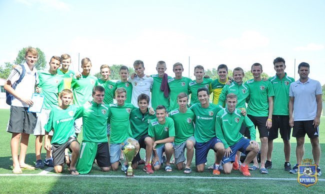 Поки основна команда програє, юний «Кремінь» завойовує нагороди Поки основна команда програє, юний «Кремінь» завойовує нагороди